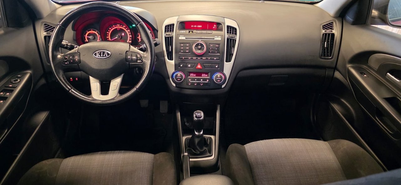Kia Ceed cee'd 1.6 CRDi ECO Euro 4 2010, bild 5/7