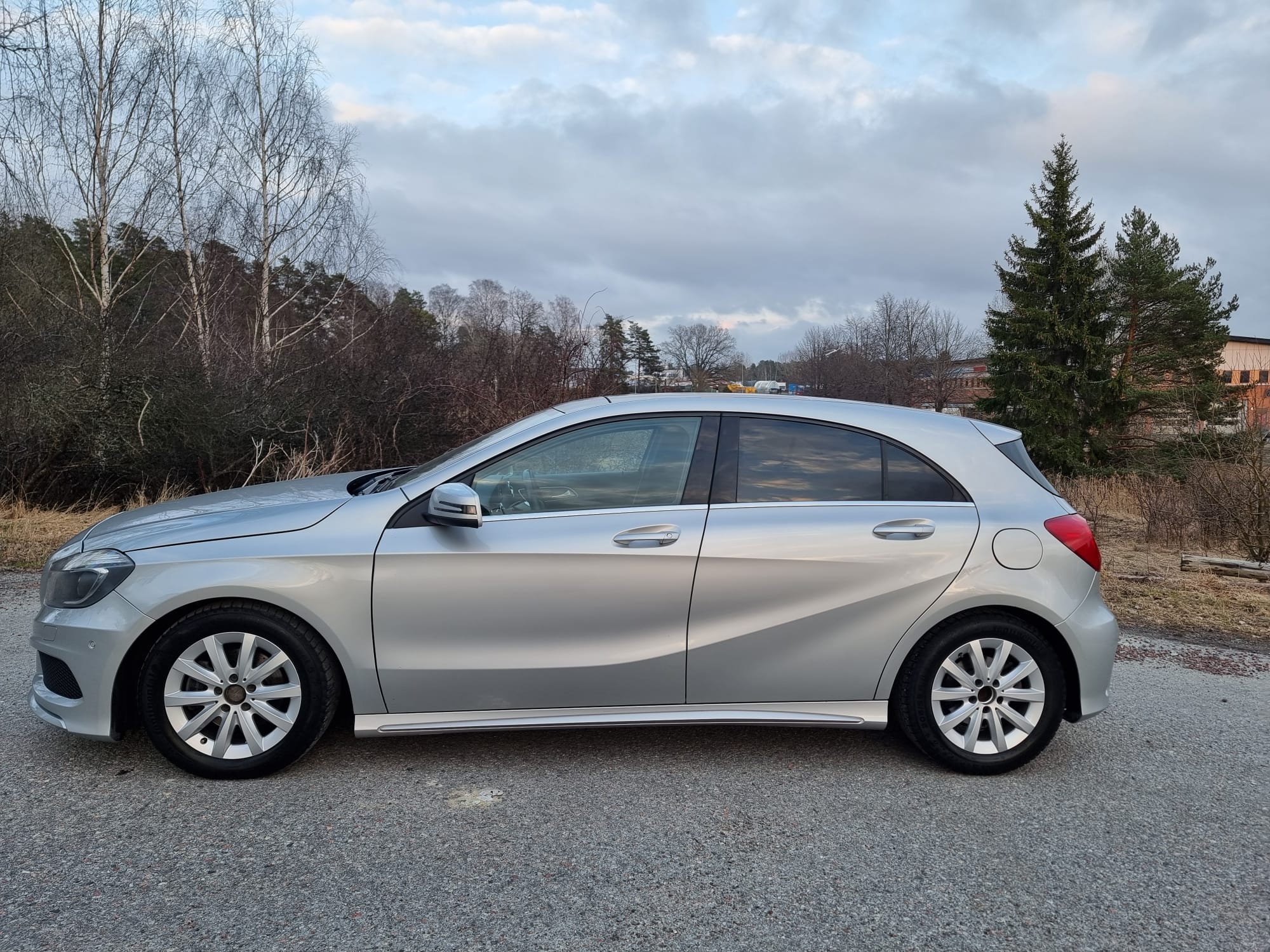 Mercedes-Benz A 200 2013, kuva 5/7