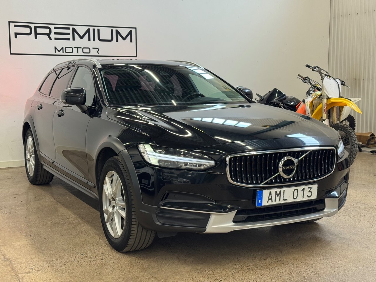 Volvo V90 Cross Country 2018, bild 2/18