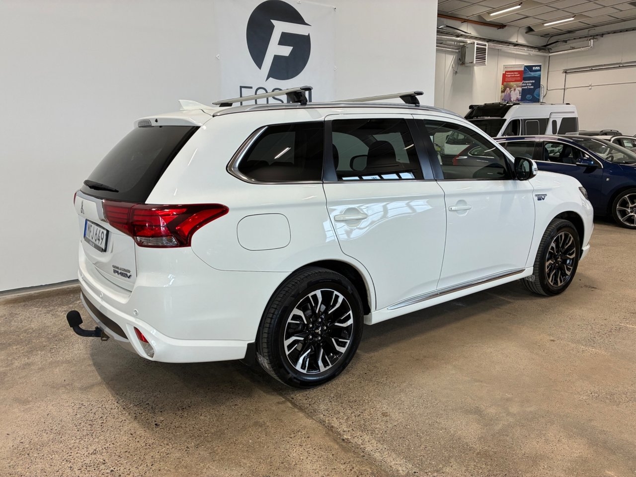 Mitsubishi Outlander PHEV 2016, bild 7/10