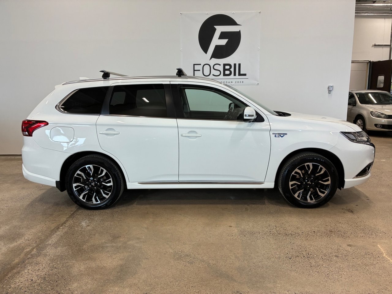 Mitsubishi Outlander PHEV 2016, bild 3/10