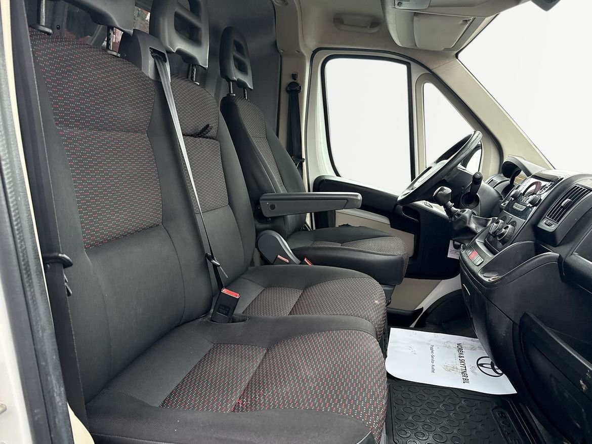 Peugeot Boxer 2.0 BlueHDi Manuell, 131hk 2017, kuva 7/10