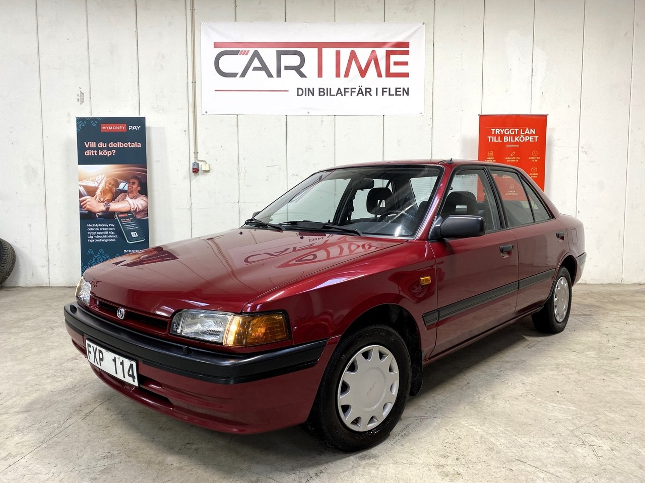 Mazda 323