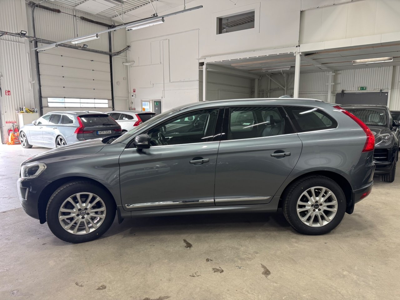 Volvo XC60 2017, bild 2/23