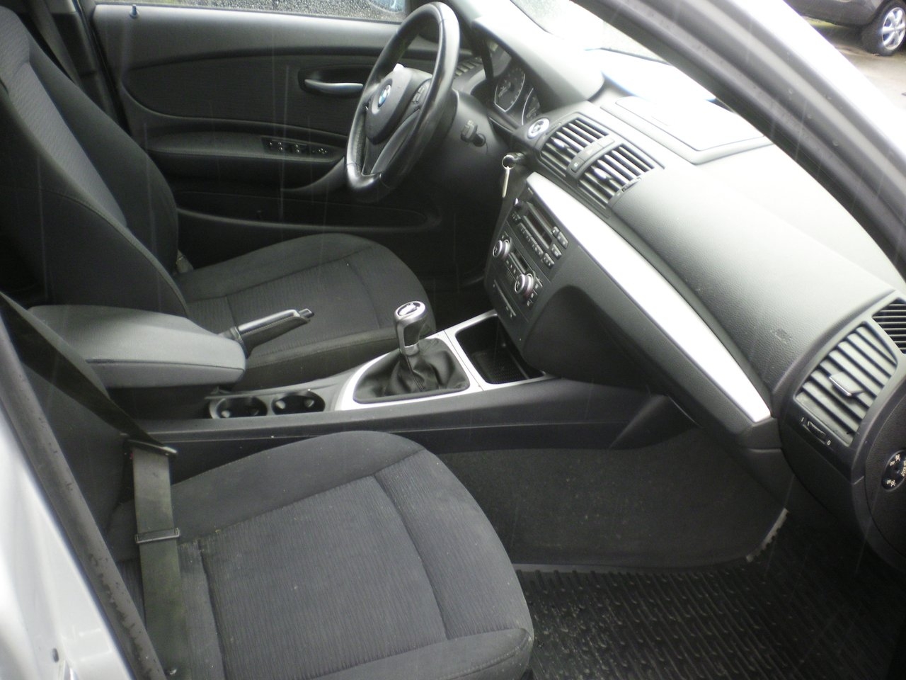 BMW 118 2009, bild 6/10