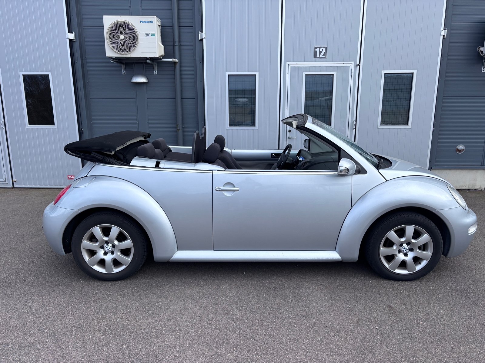 Volkswagen New Beetle