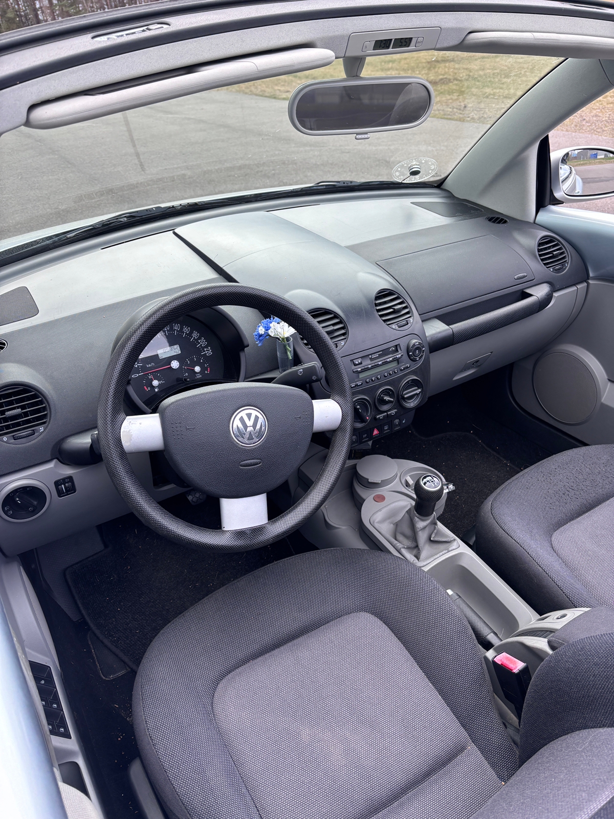 Volkswagen New Beetle 2003, bild 5/6