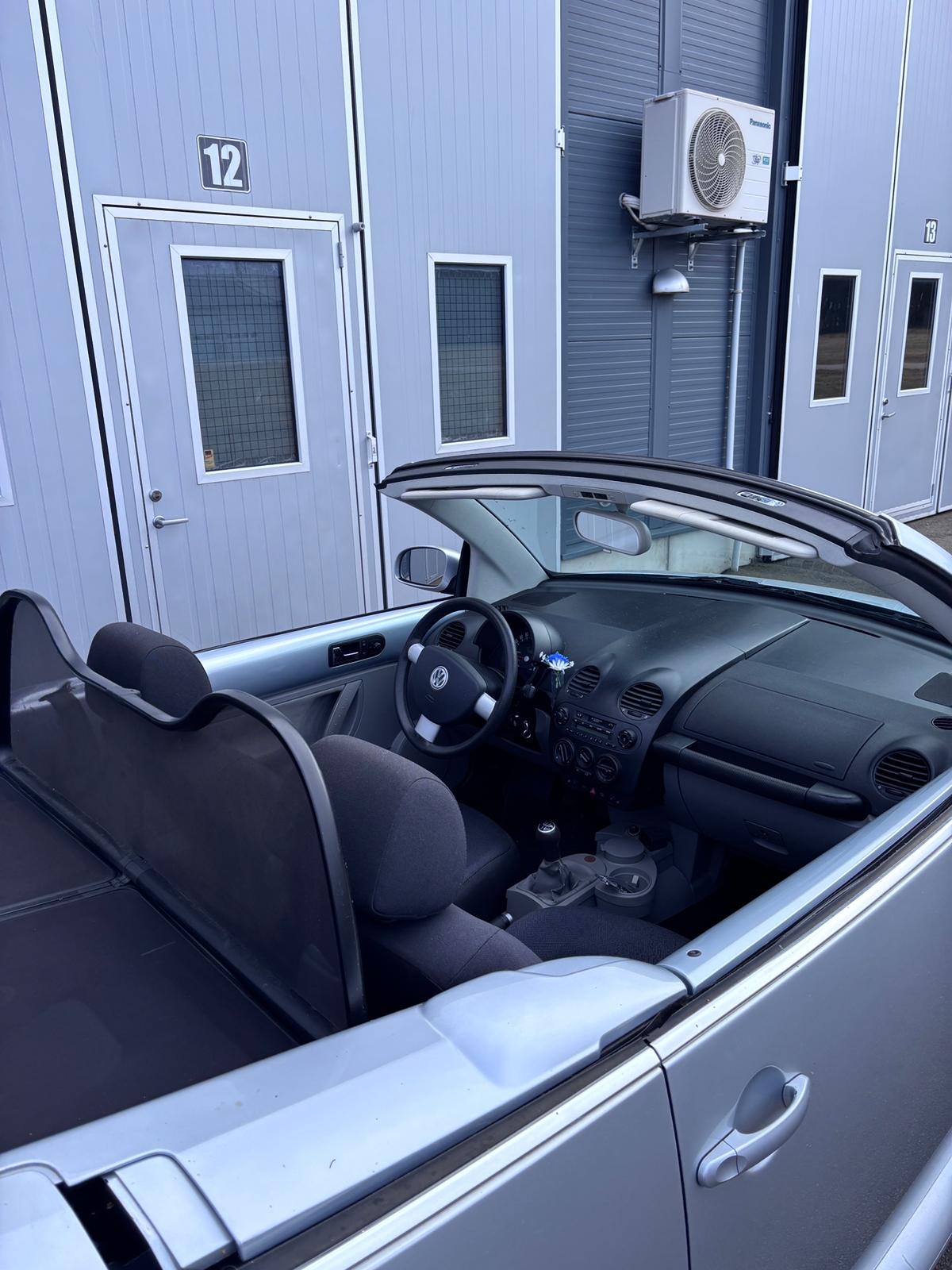 Volkswagen New Beetle 2003, bild 6/6