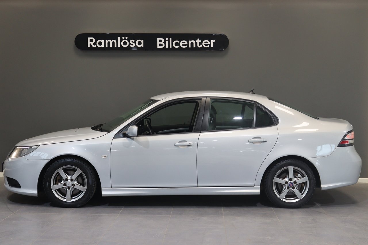 Saab 9-3 2009, bild 2/10
