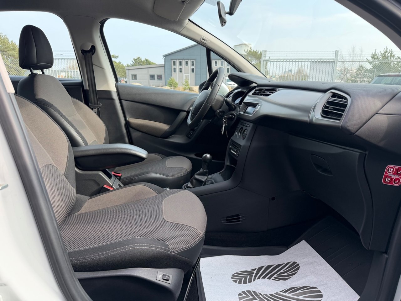 Citroen C3 2015, bild 7/20