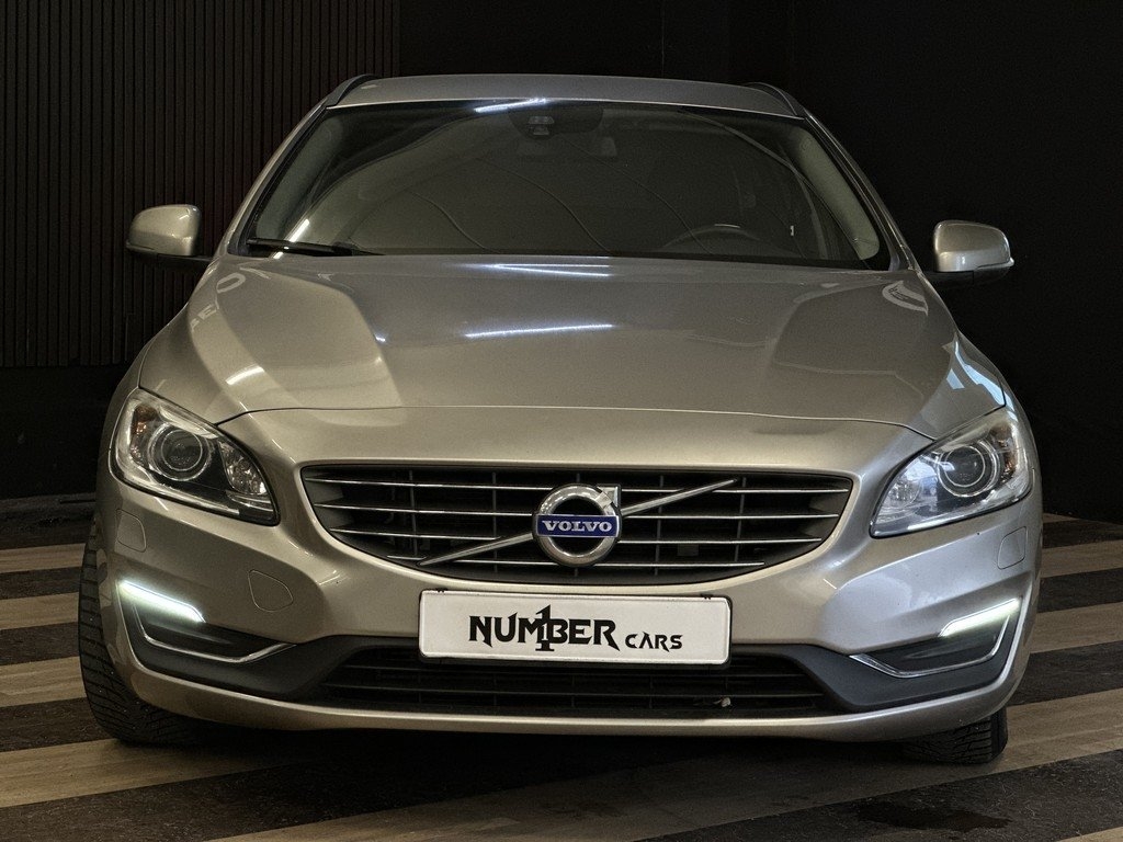Volvo V60 D4 Geartronic Momentum Euro 6 2016, kuva 3/10