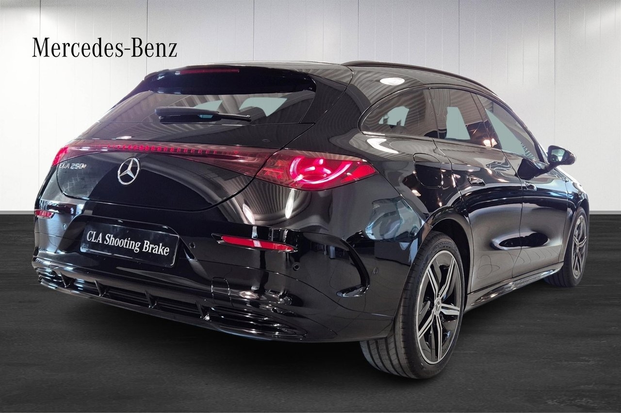 Mercedes-Benz CLA 350 4MATIC 2026, photo 4/10