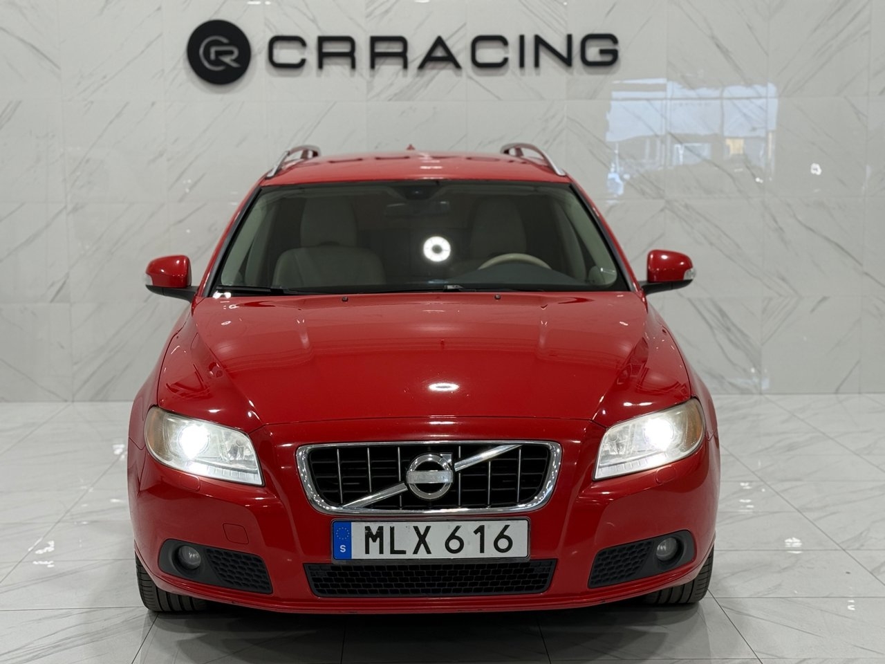 Volvo V70 D5 AWD Geartronic Summum 2010, bild 2/18