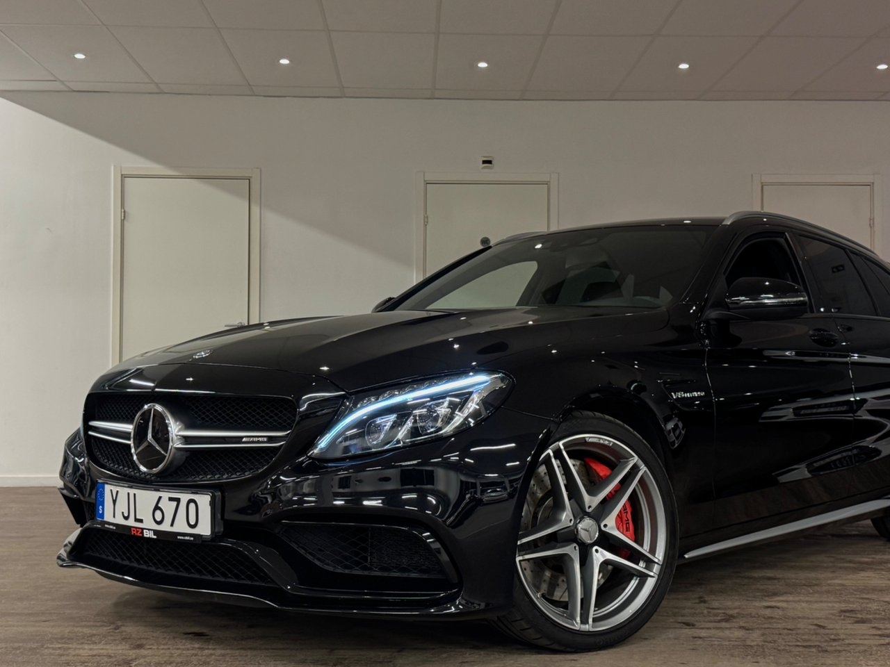 Mercedes-Benz C 2016, photo 4/38