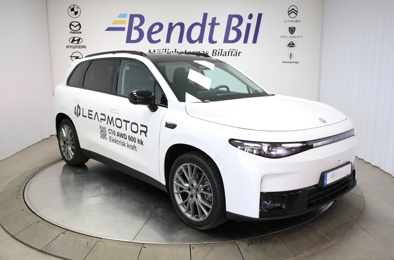 Leapmotor C10