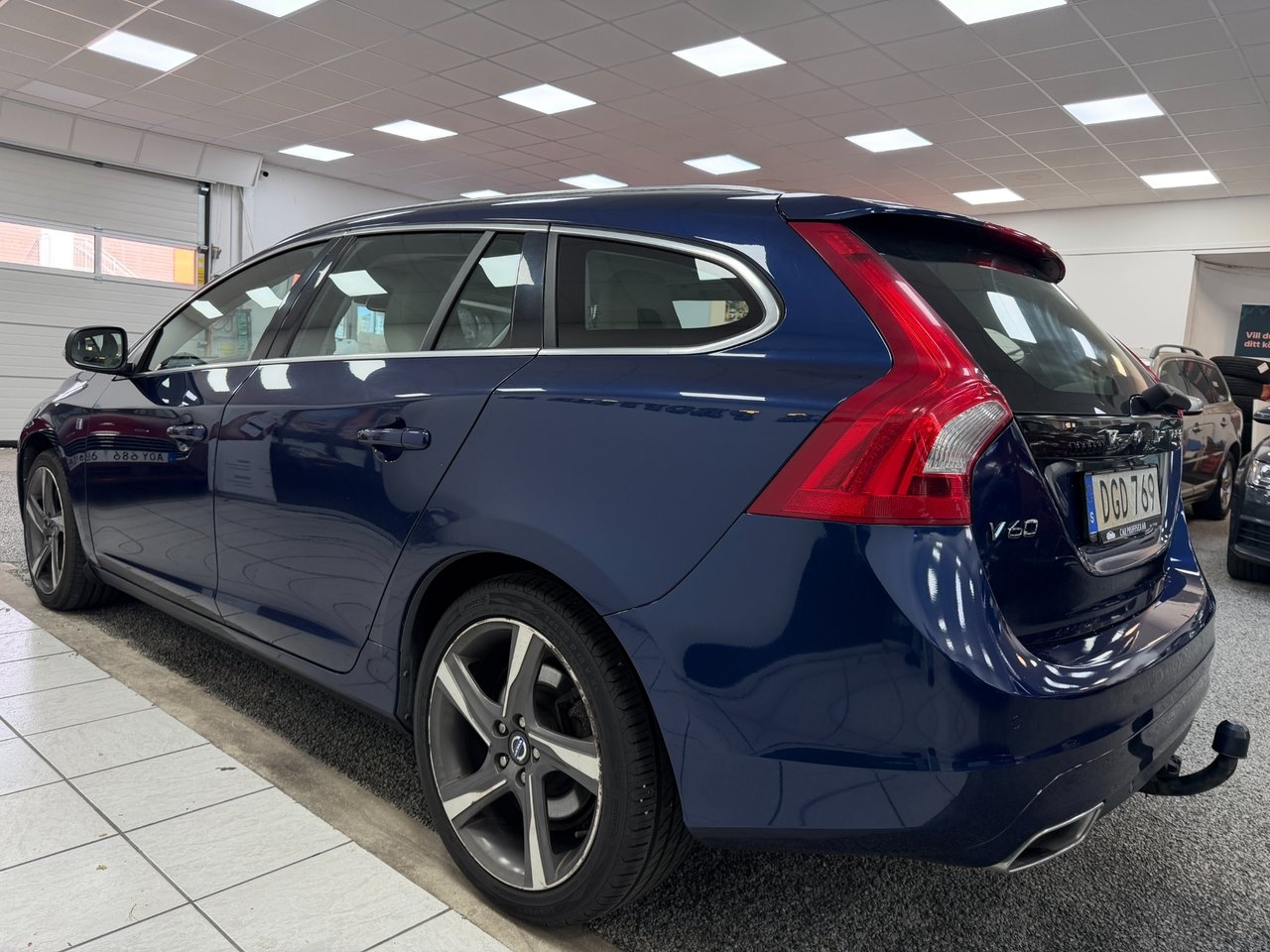 Volvo V60 2015, bild 3/15