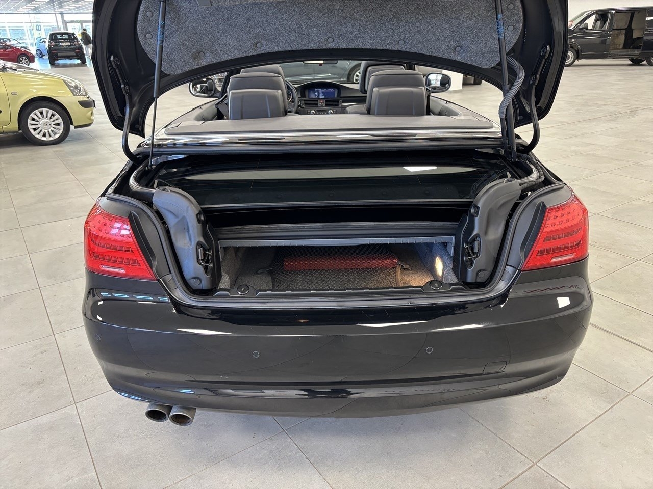 BMW 325 2010, bild 6/10