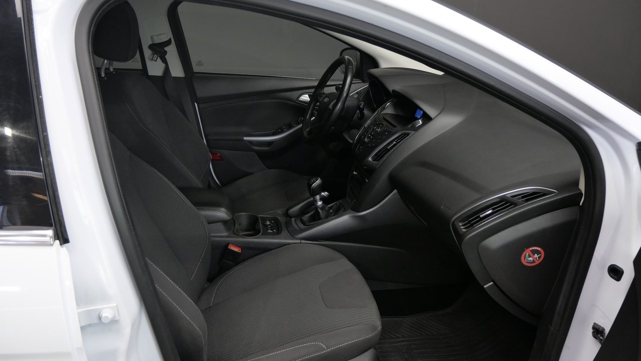 Ford Focus 2013, bild 6/20