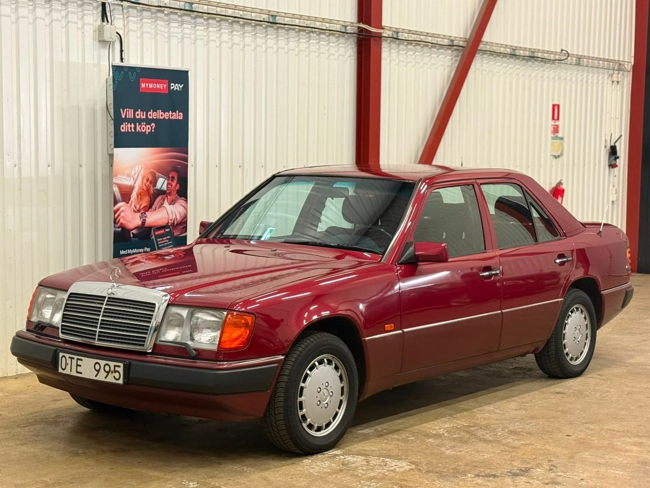 Mercedes-Benz 300