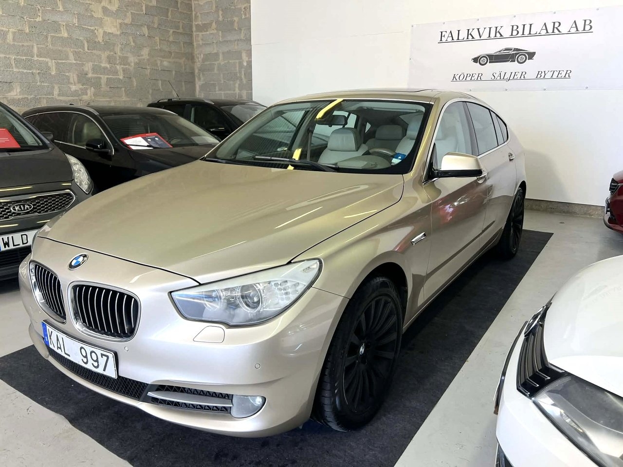 BMW 530 2010, bild 3/10