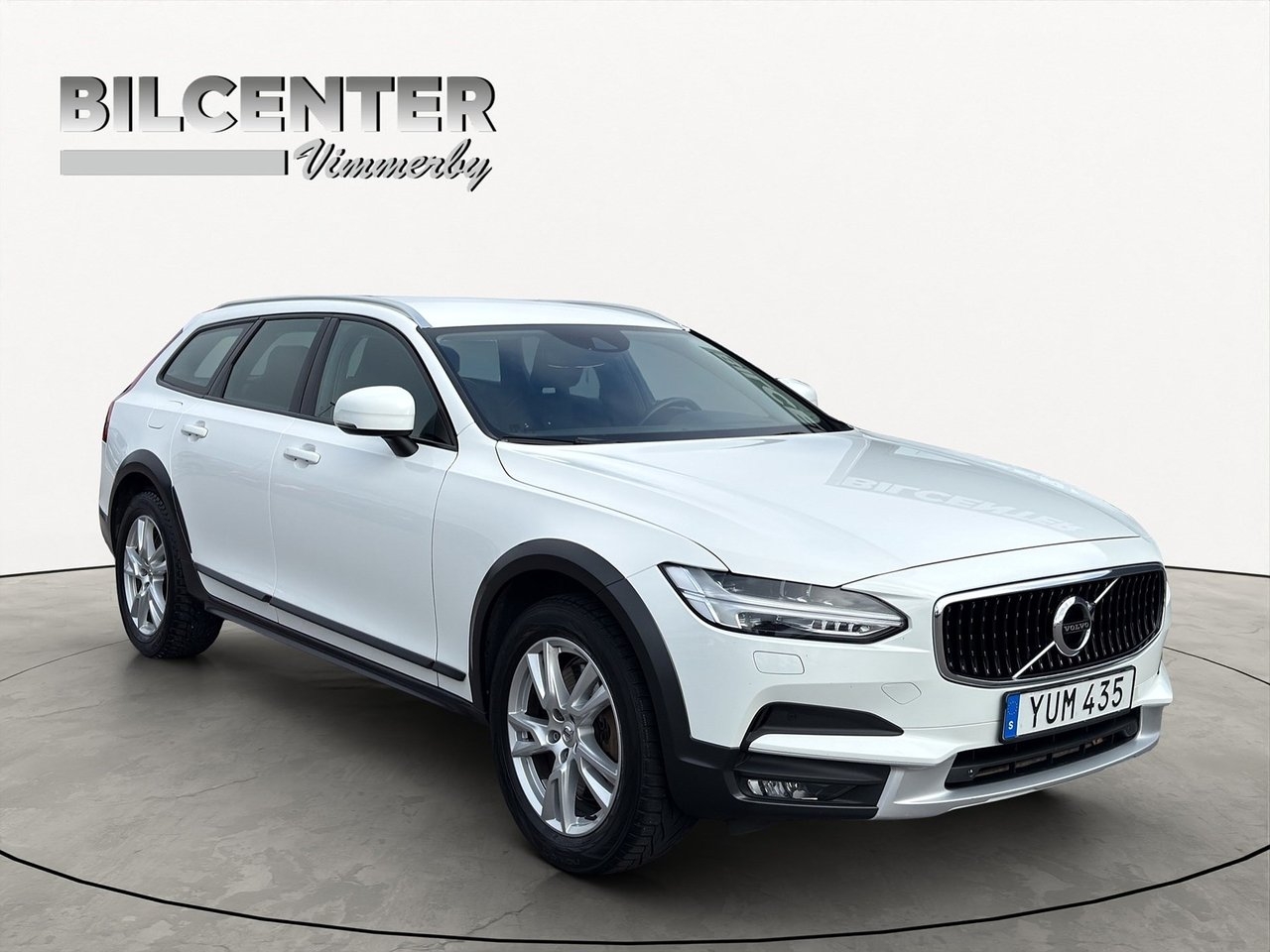 Volvo V90 Cross Country