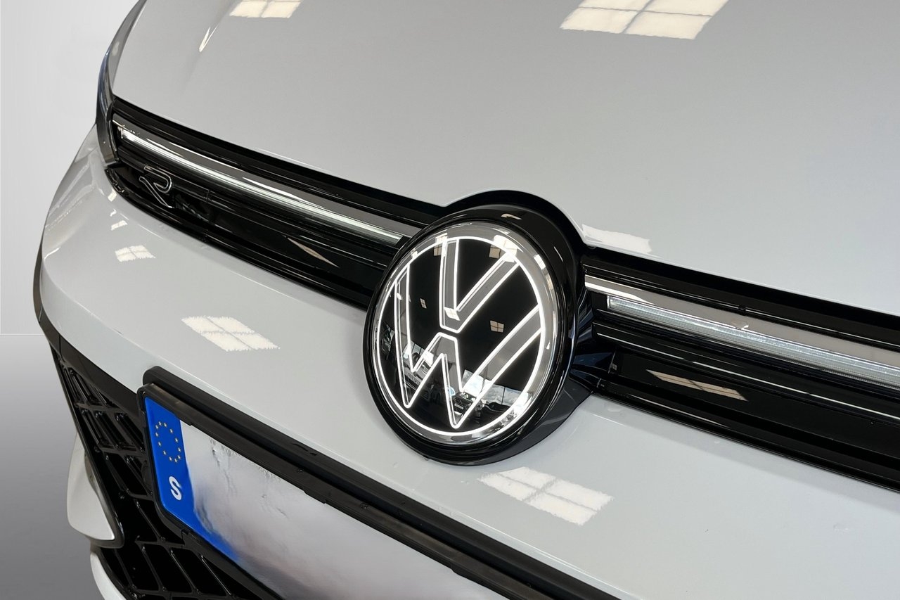 Volkswagen Golf Kombi eTSI 150hk R-Line 2027, kuva 3/21