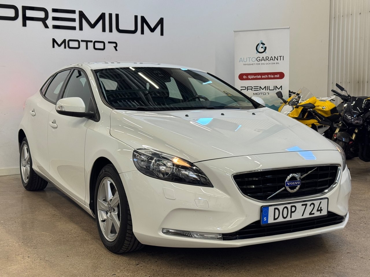 Volvo V40 2015, kuva 2/15