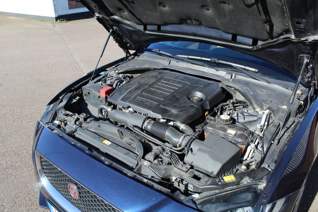 Jaguar XE 2018, kuva 7/7