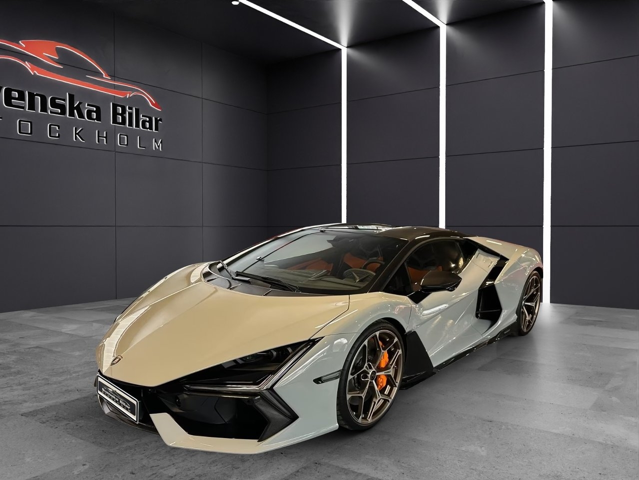 Lamborghini Revuelto