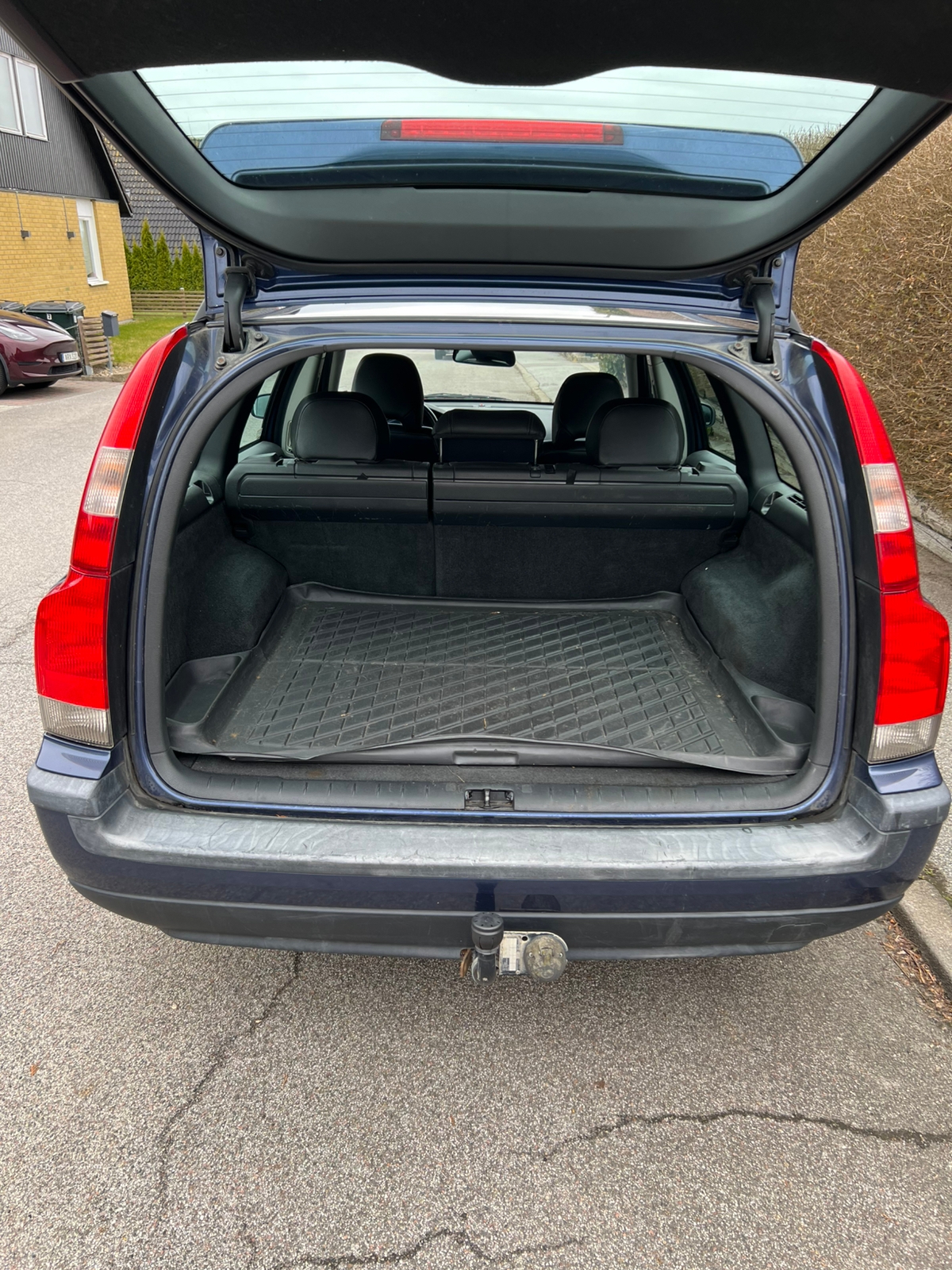 Volvo V70 2.4 Manuell 2004, bild 7/8