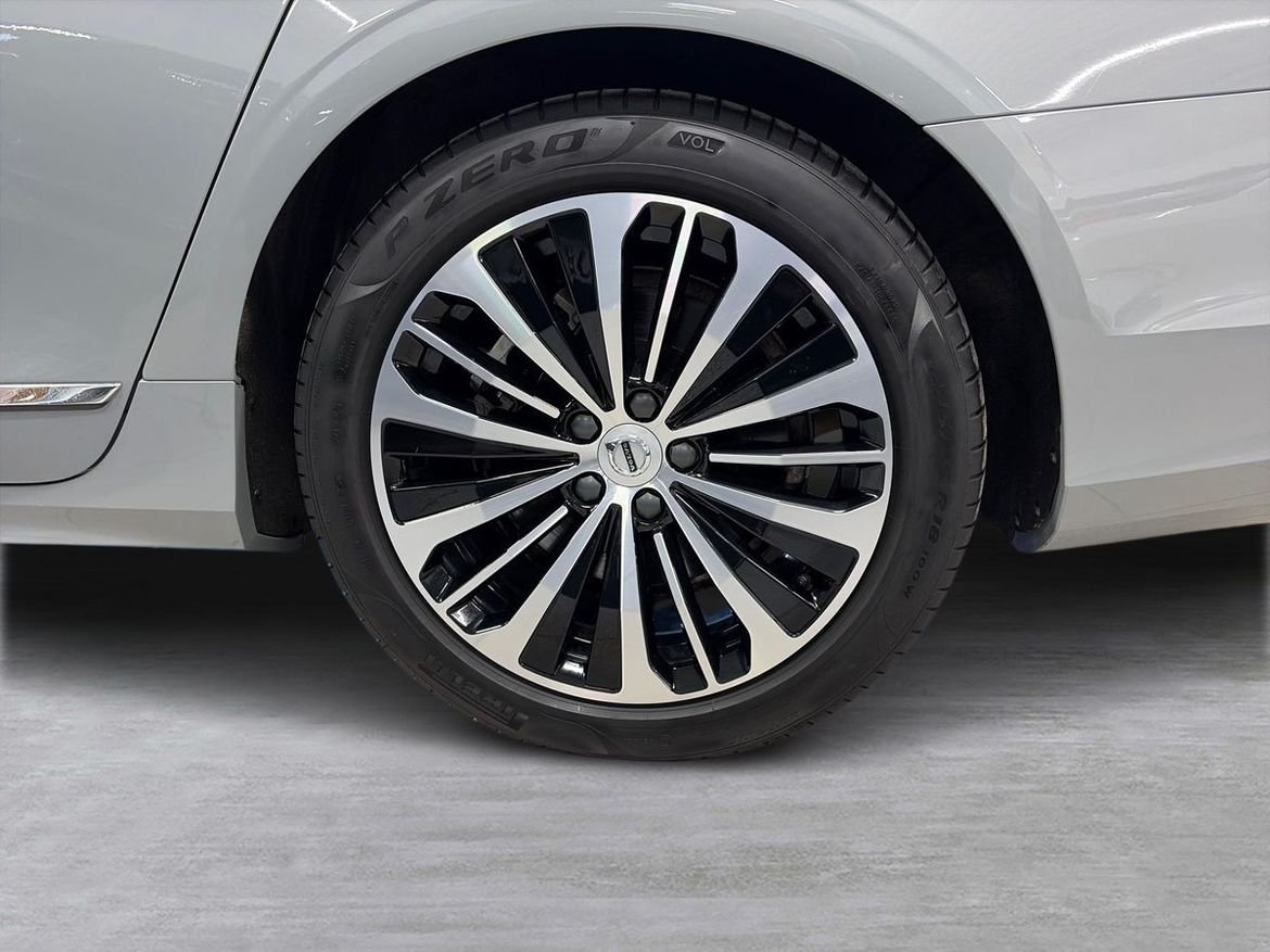 Volvo V90 T6 Core Edition II OUTLET 2025, kuva 3/10