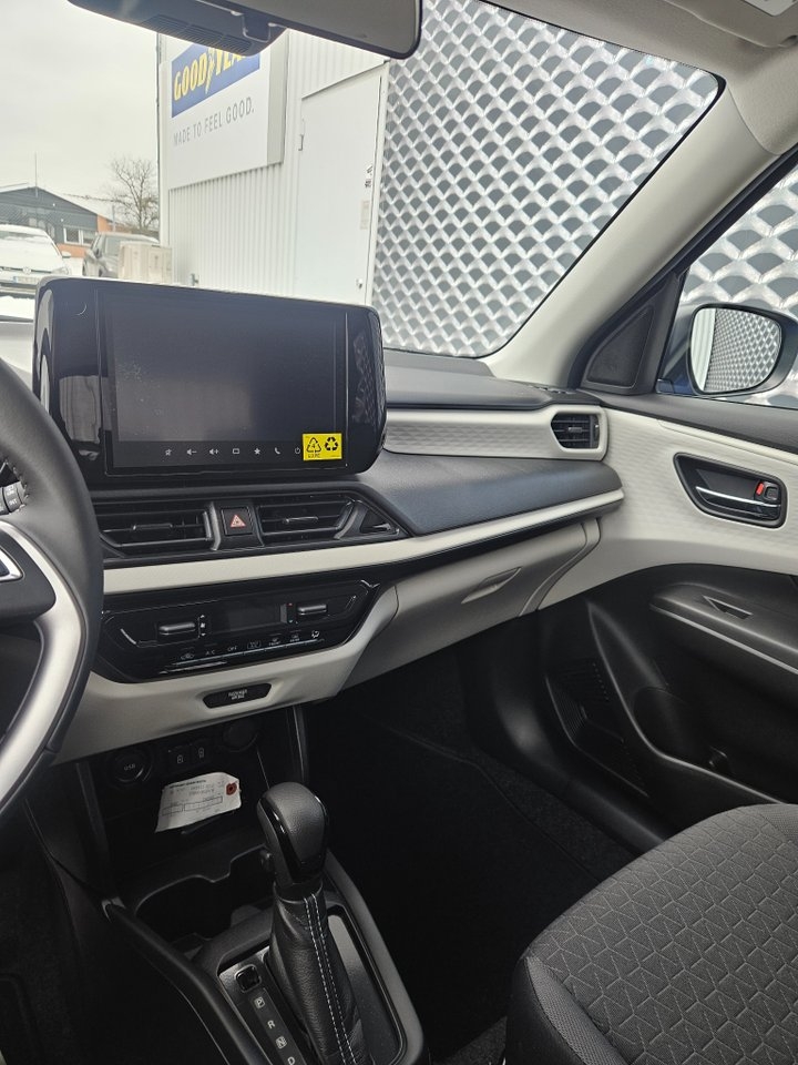 Suzuki Swift 1.2 Hybrid Select CVT 2026, bild 7/12