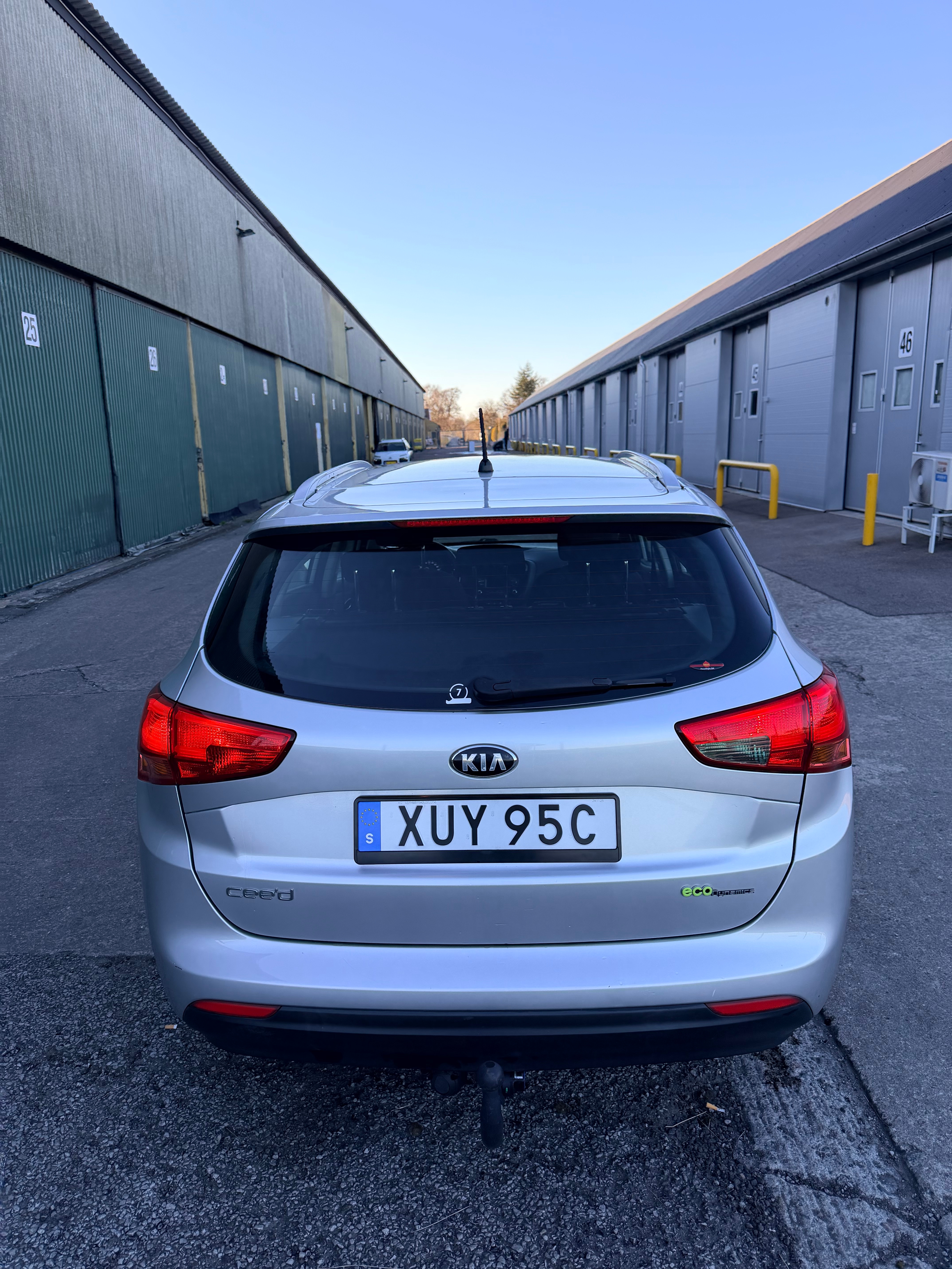Kia Ceed _sw 1.4 CRDi Manuell 2013, bild 6/10