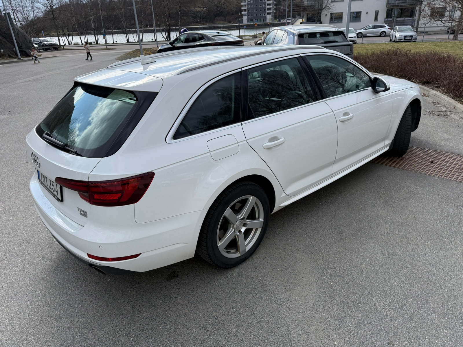 Audi A4 Avant 2.0 TFSI S Tronic 2018, bild 4/8