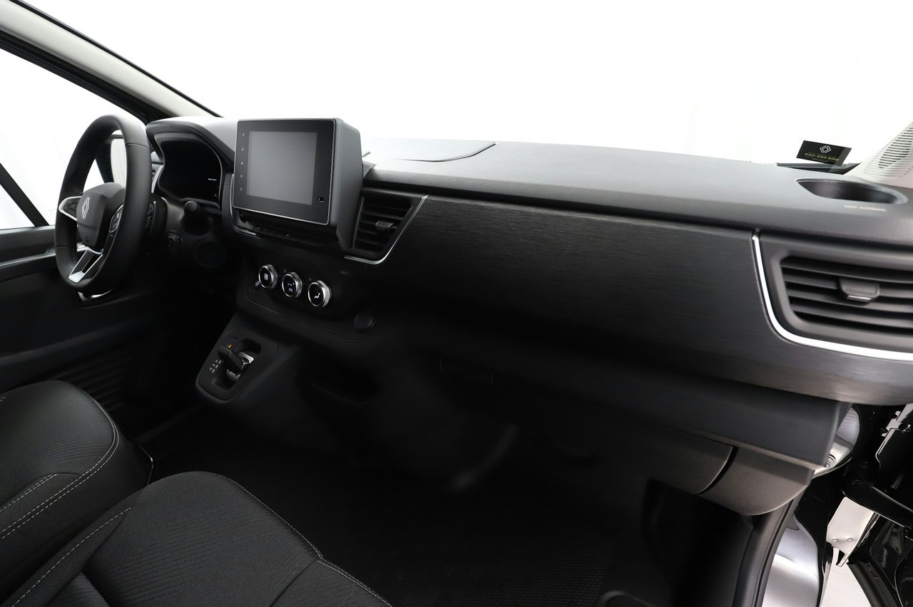 Renault Trafic 2026, photo 5/10