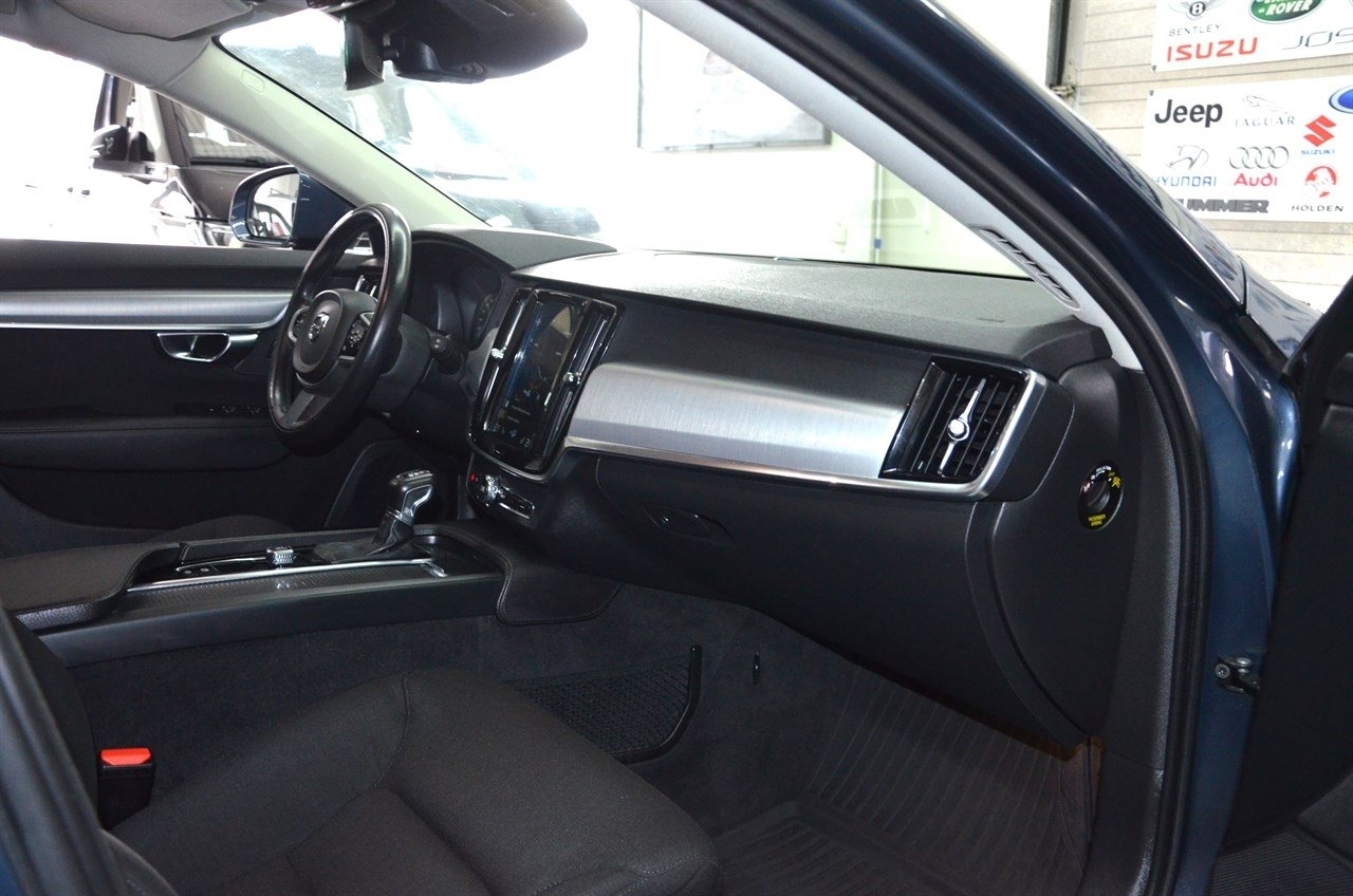 Volvo V90 D4 190hk Momentum 2019, bild 6/10