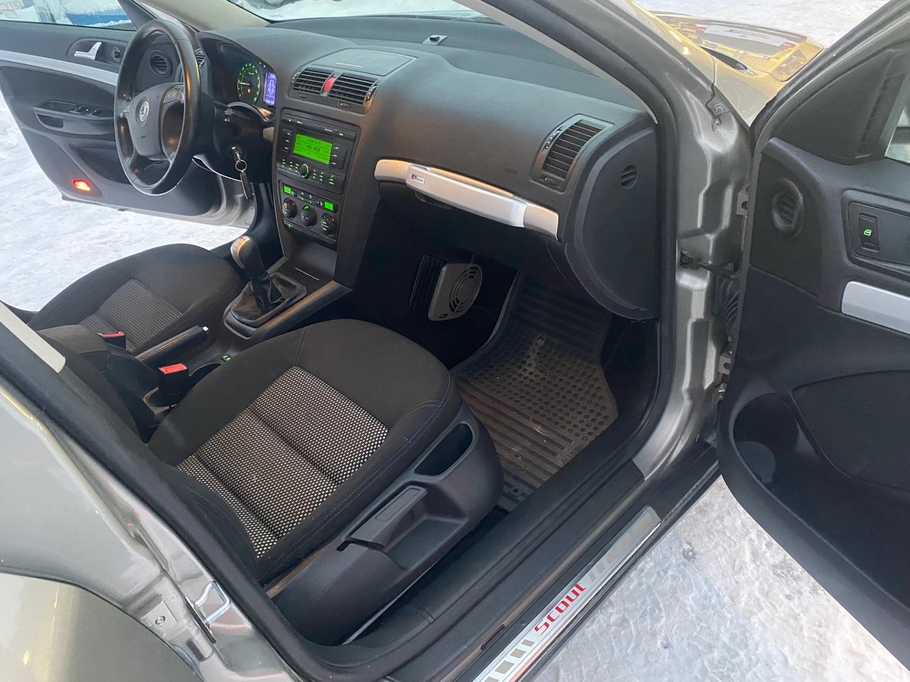Skoda Octavia 2008, bild 5/9