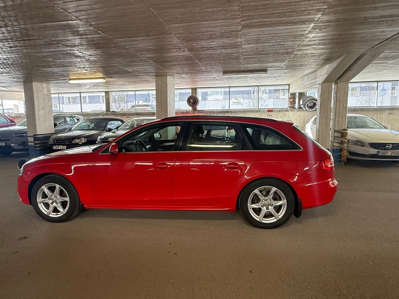 Audi A4 2010, bild 5/10