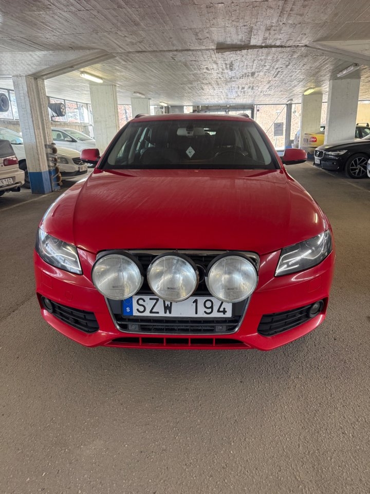 Audi A4 2010, bild 3/10