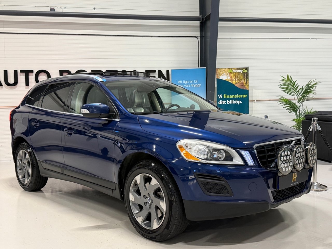 Volvo XC60 D3 Geartronic Ocean Race 2012, kuva 2/19