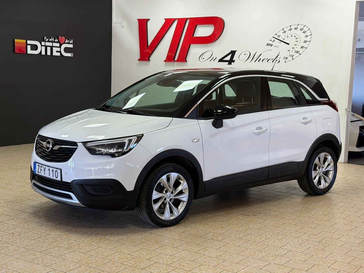 Opel Crossland X 2019, bild 2/25