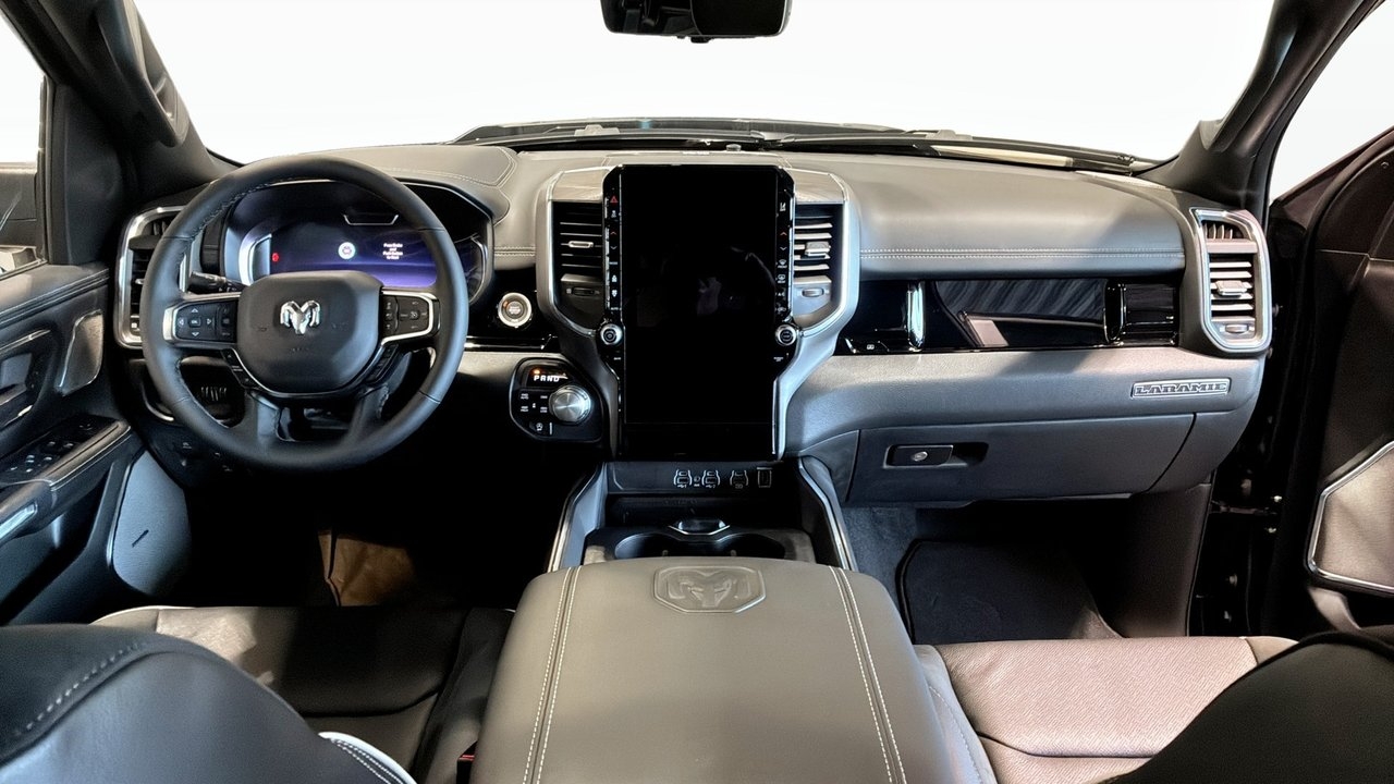 RAM 1500 LARAMIE CREW CAB 2025, bild 4/9