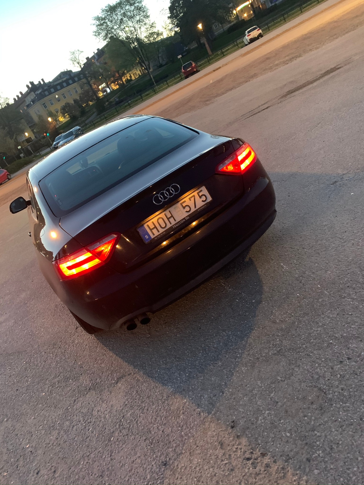 Audi A5 Coupé 1.8 TFSI Manuell 2009, kuva 2/3