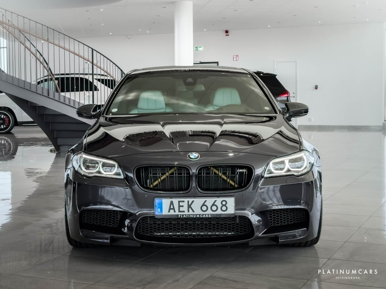 BMW M5 2015, bild 3/23