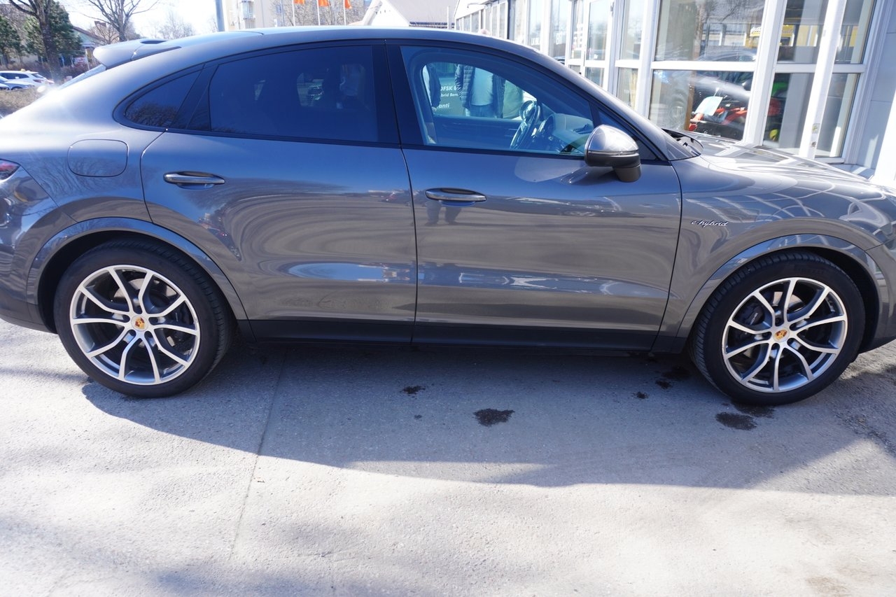 Porsche Cayenne 2021, kuva 3/7