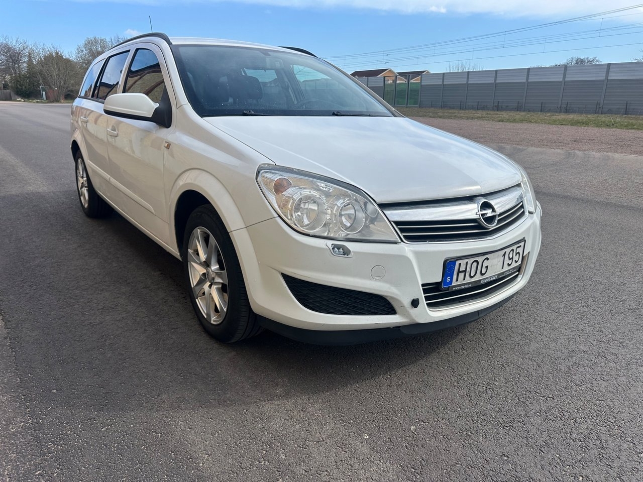 Opel Astra Kombi 1.9 CDTI 120 Hk Drag 2008, bild 2/10