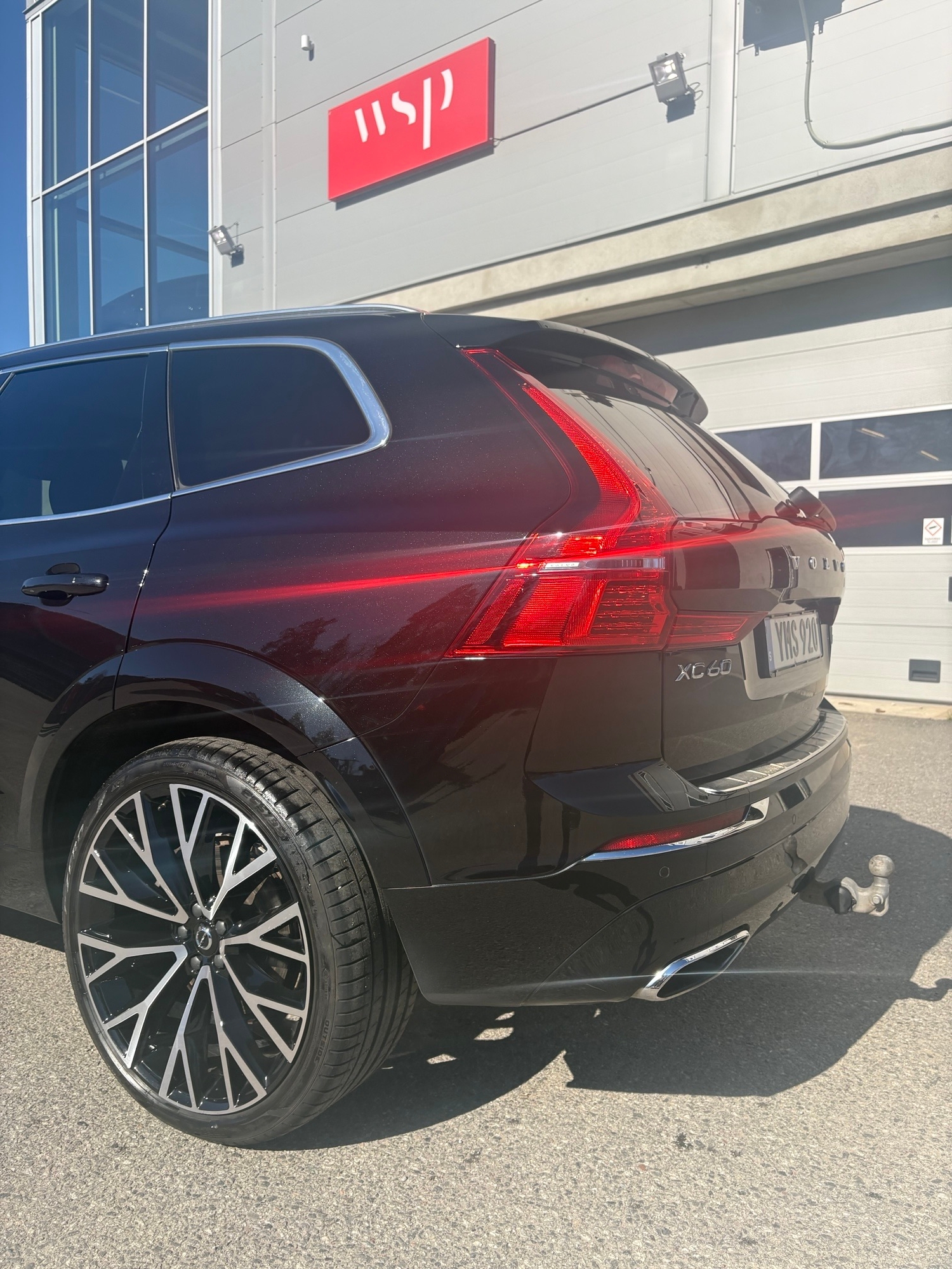 Volvo XC60 T8 Twin Engine AWD Geartronic 2019, photo 6/10