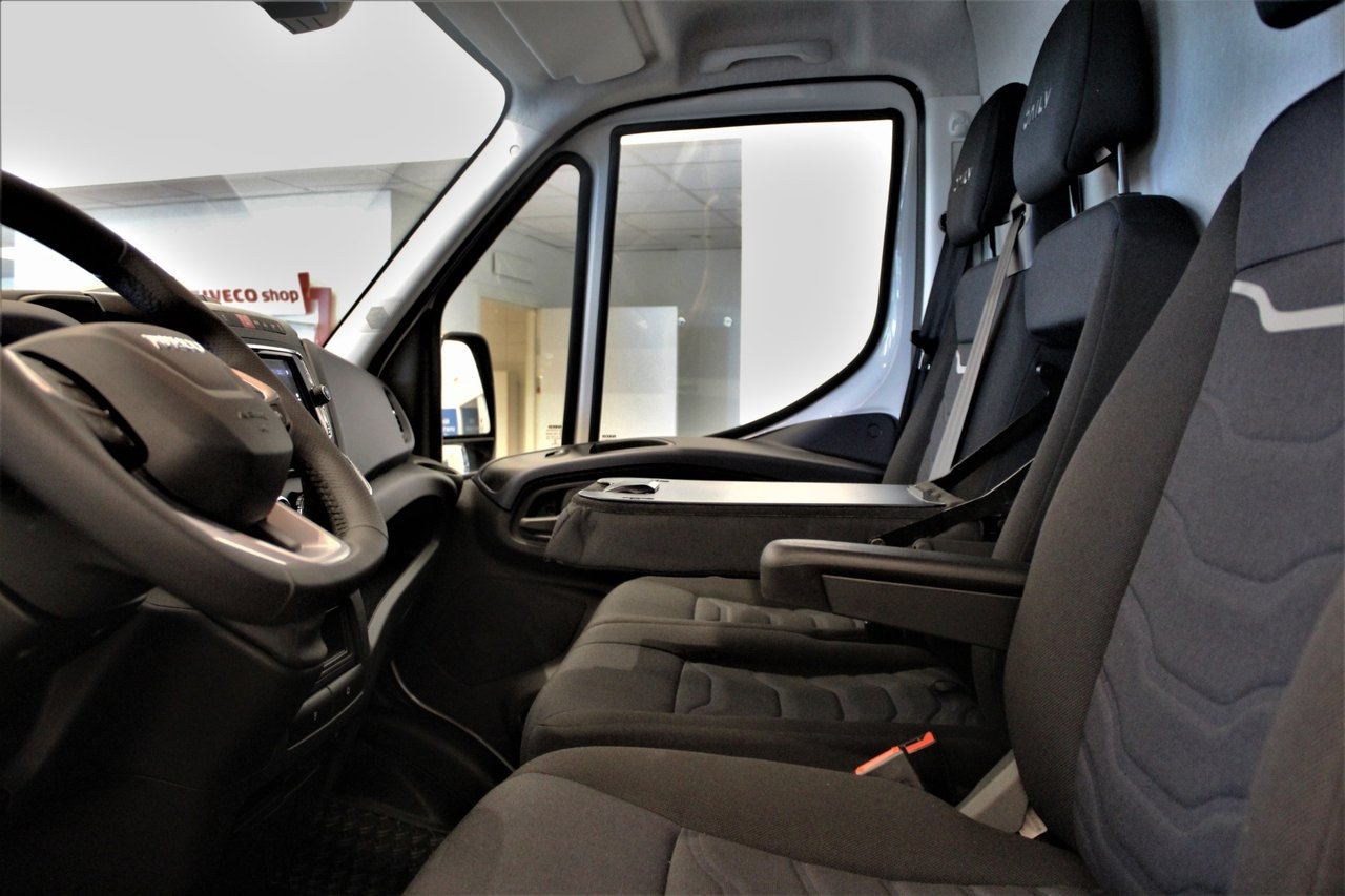 Iveco Daily Skåp + lyft 2026, bild 5/7