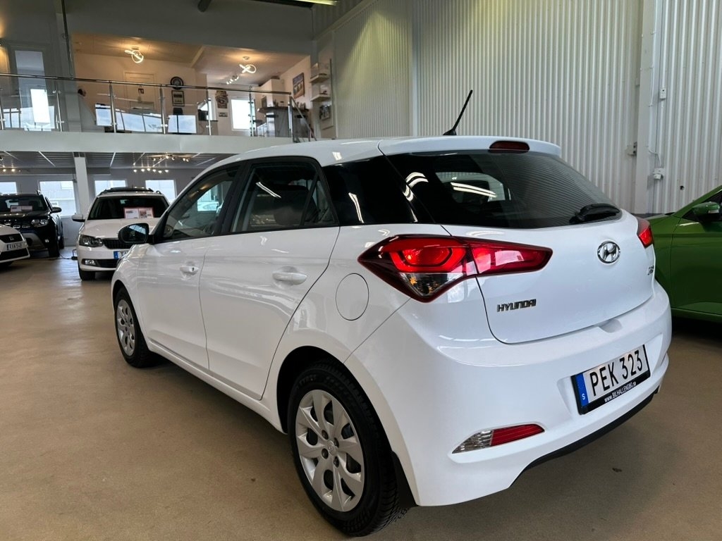 Hyundai i20 2017, bild 5/10