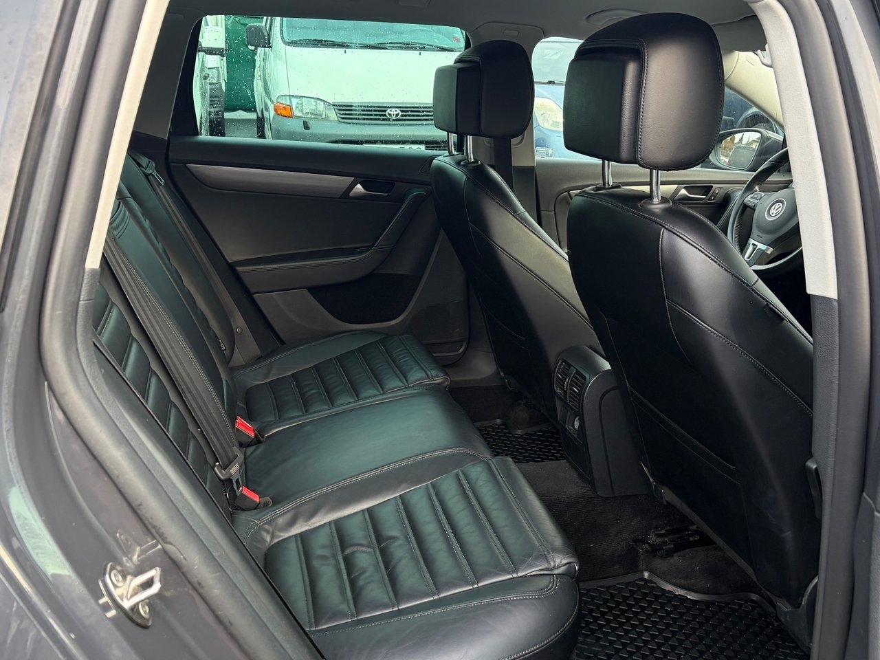 Volkswagen Passat 2012, bild 5/8